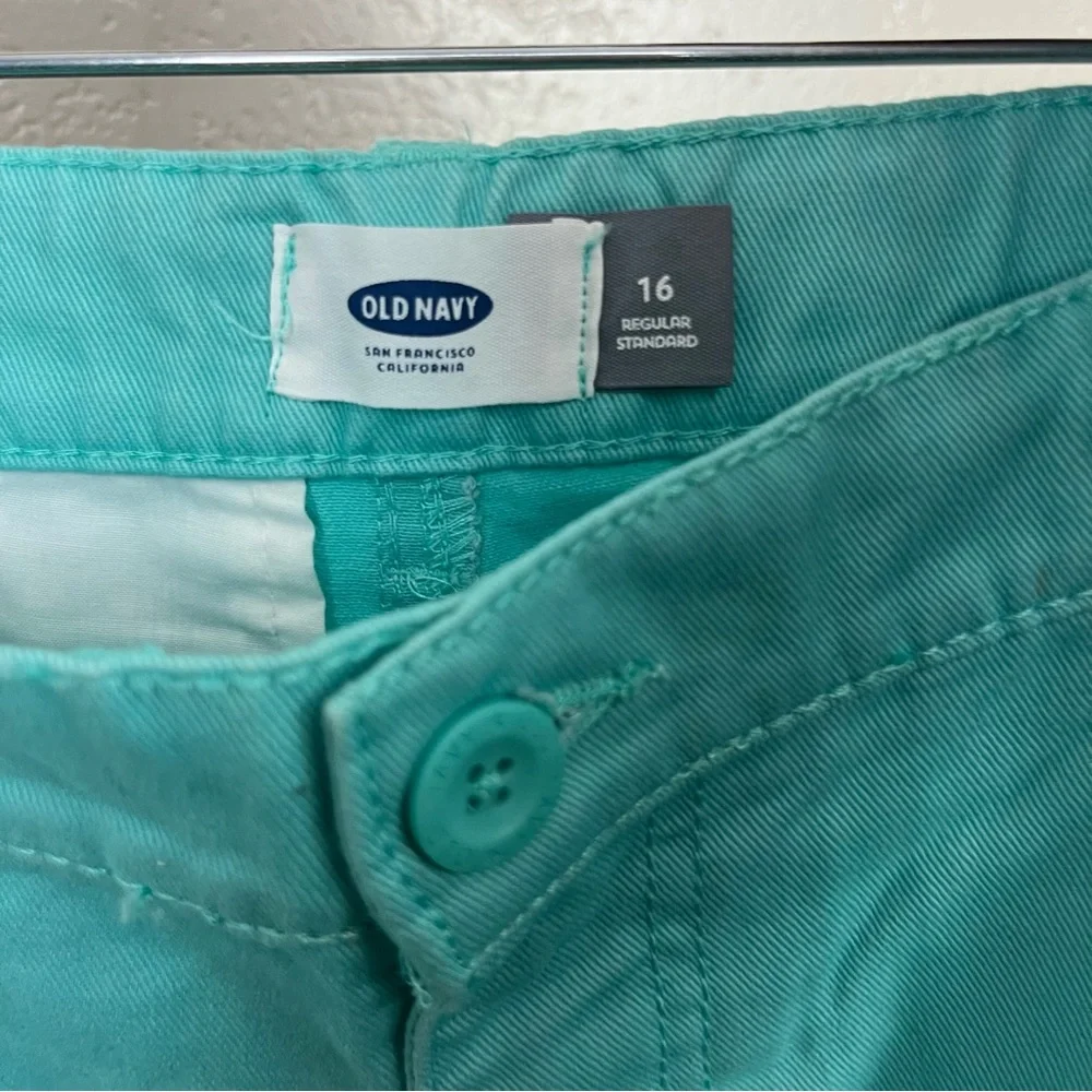 5 for $30 Old navy boy‎ green bermuda shorts size 16 regular